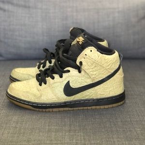 ‘Brown Paper Bag’ Nike SB Dunk High